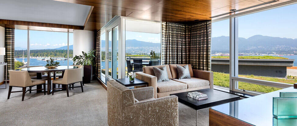 Coal Harbour Corner Suite King