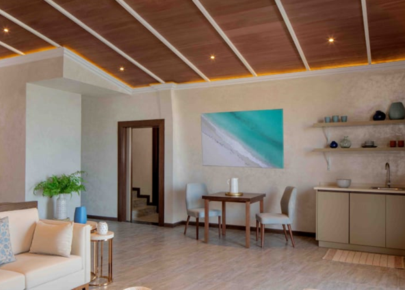 Deluxe Beach Pool Suite