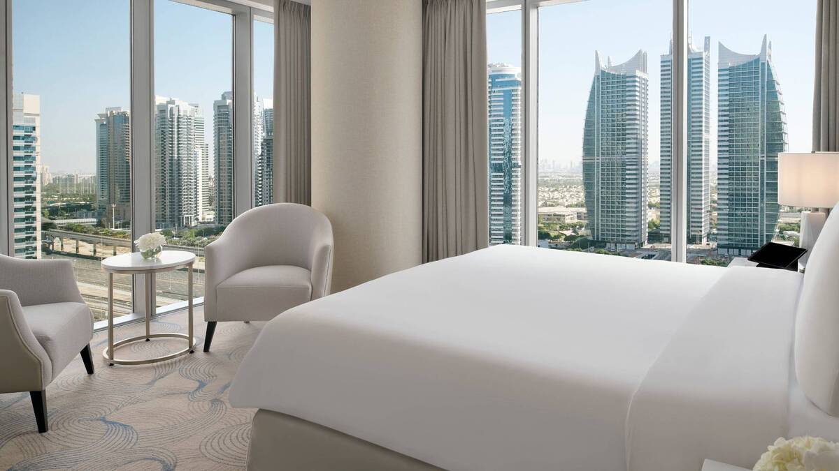 Premier Club level Suite King Sofa bed City view