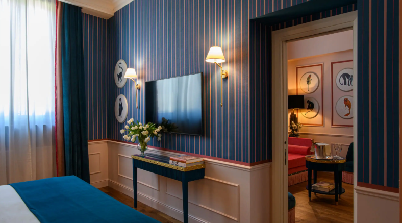 King Bed Suite