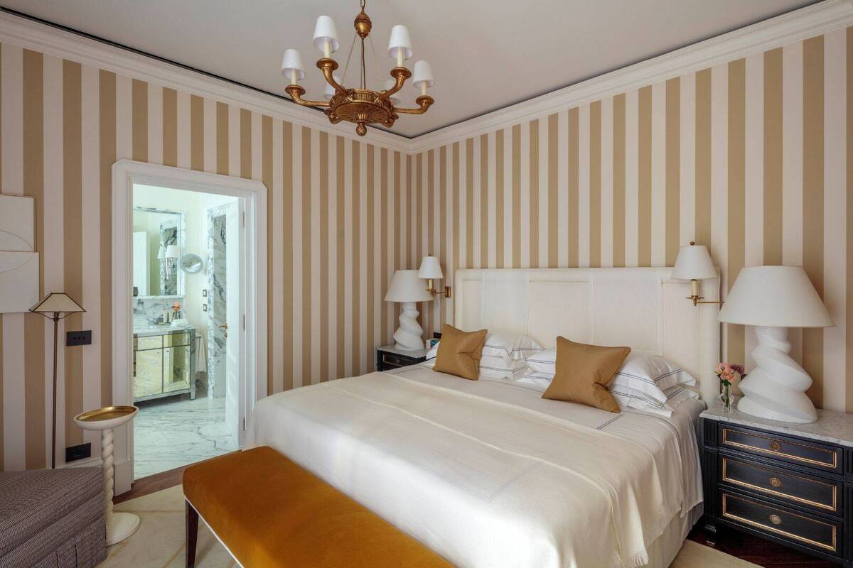 Duomo One Bedroom Apartment With Balcony