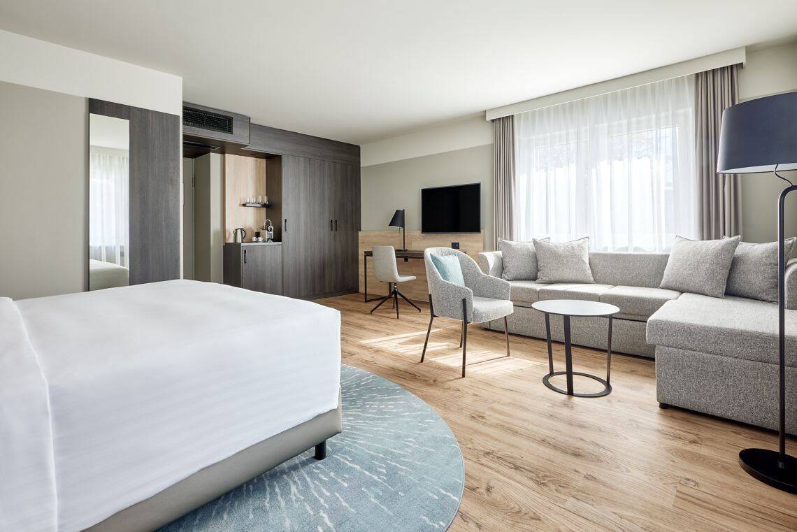 Junior Club Suite