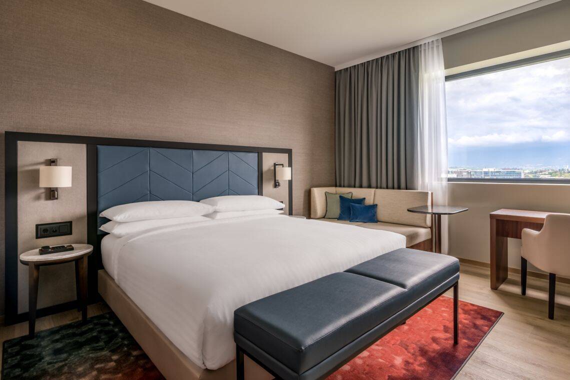 Deluxe King Guest Room
