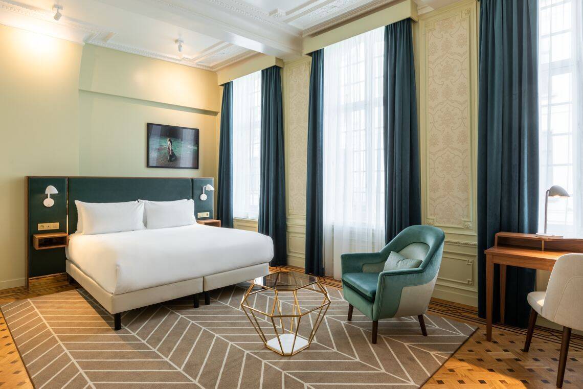 Sapphire Deluxe Guest Room