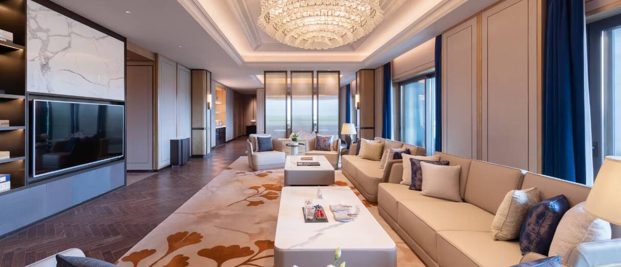 Presidential Suite RedLevel incl. Breakfast