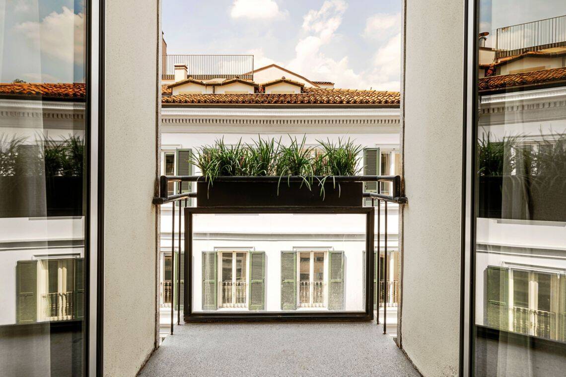 Studio with Balcony 