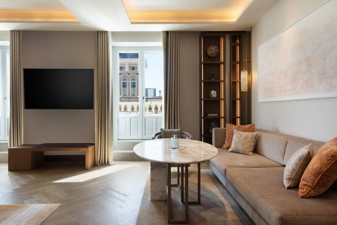 Signature Suite