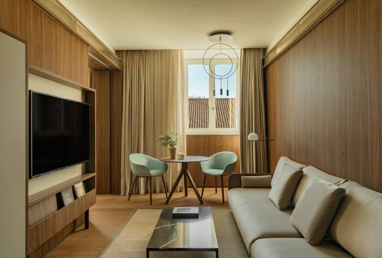 One Bedroom Master Suite