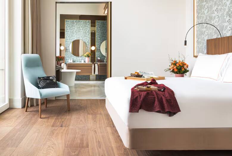 Cordusio Three-Bedroom Master Suite