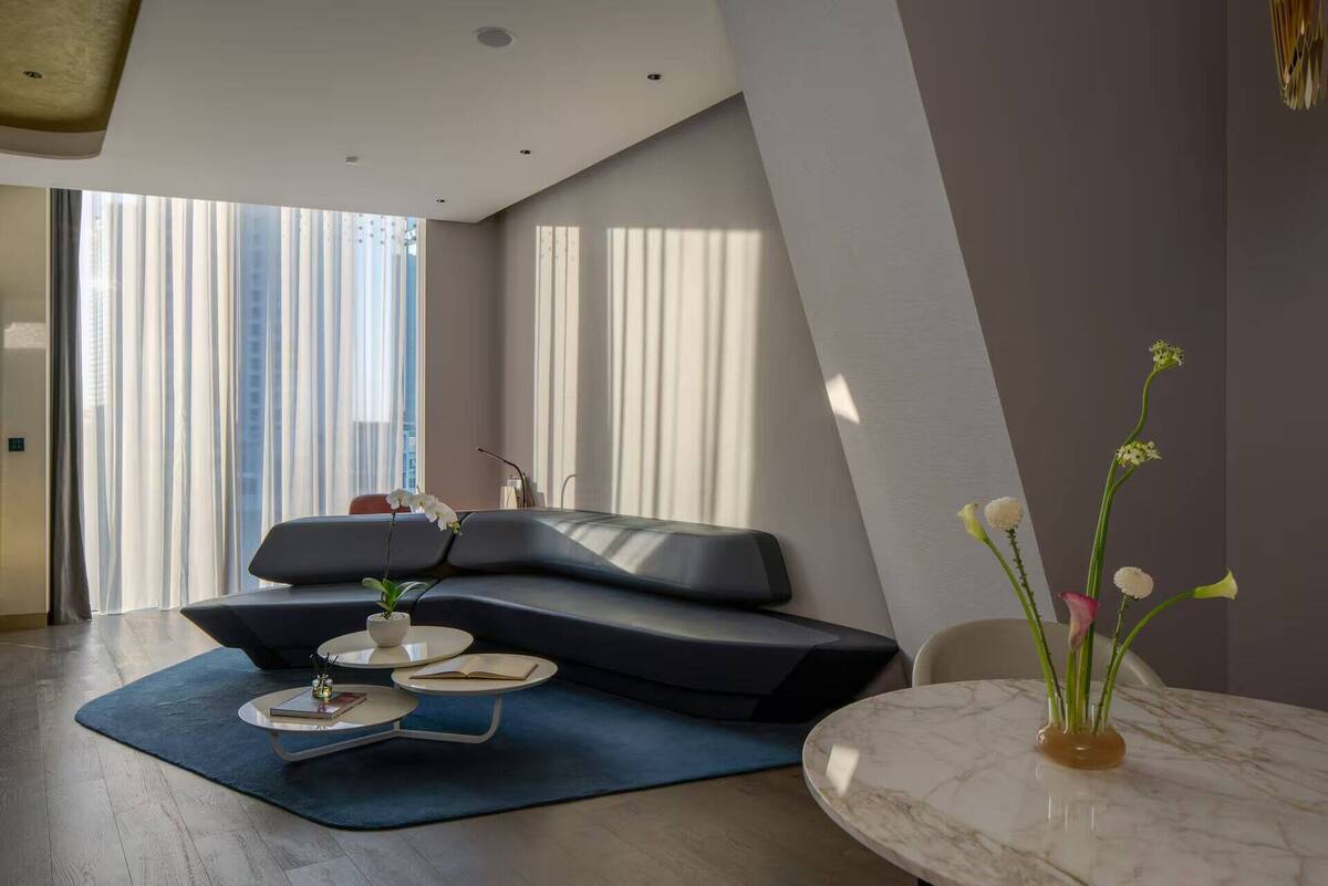Studio ME Suite with Burj Khalifa View with Jacuzzi