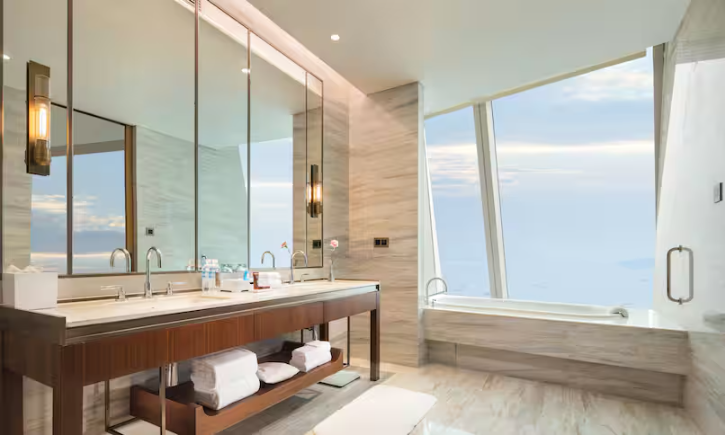 TWO QUEEN BEDS EXECUTIVE SEAVIEW LOUNGE ACCESS