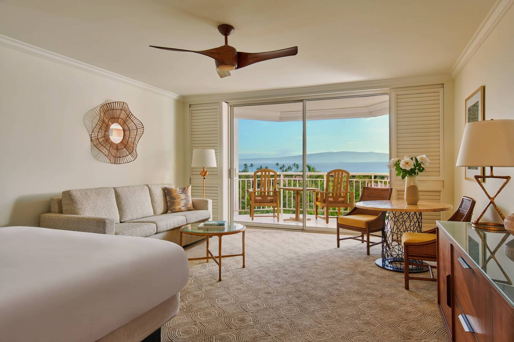 Deluxe Ocean View King Room