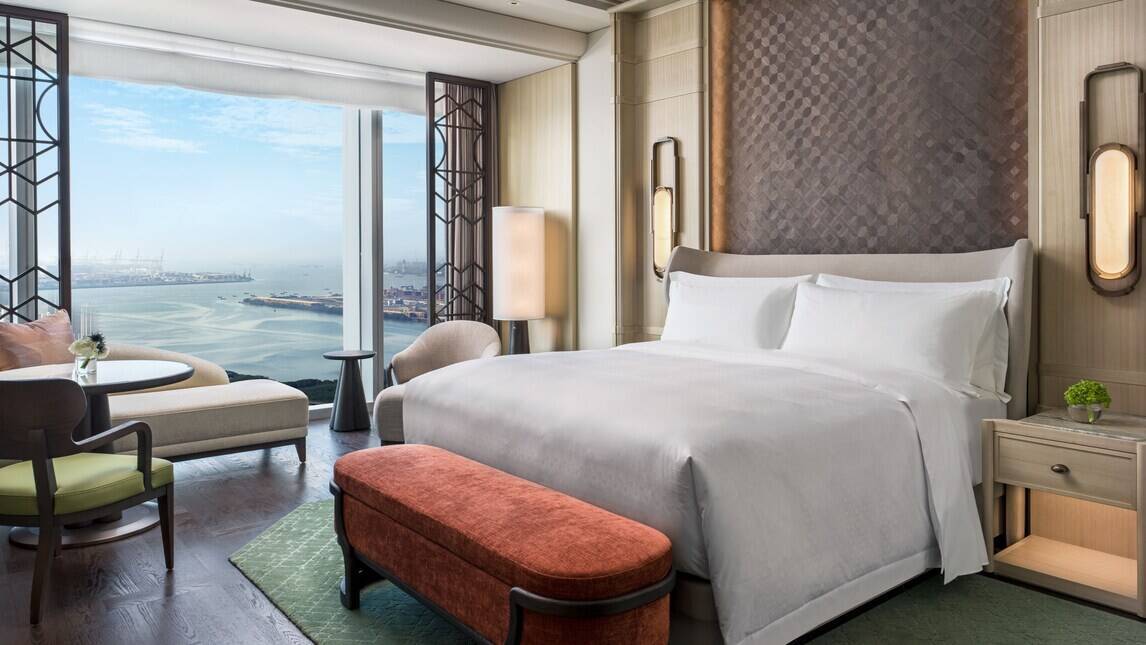 Grand Deluxe Bay View King 