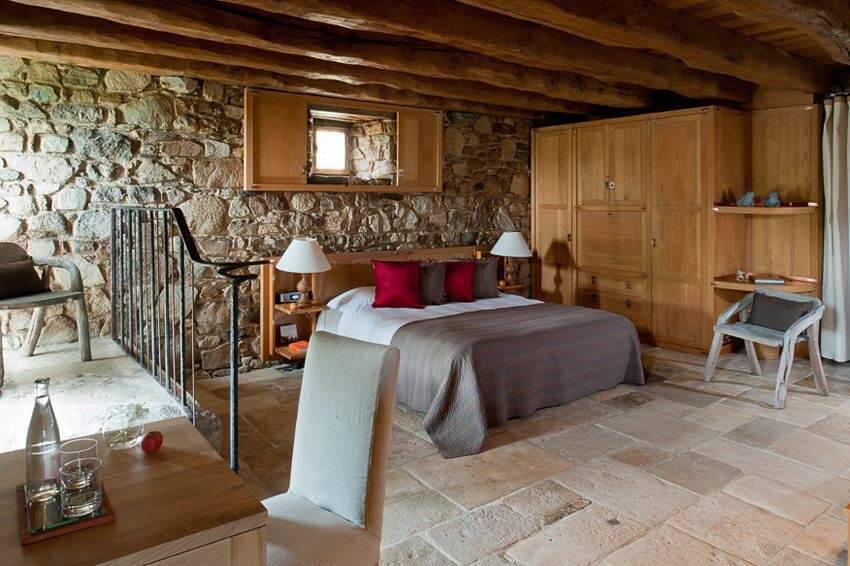 DRAGON COTTAGE