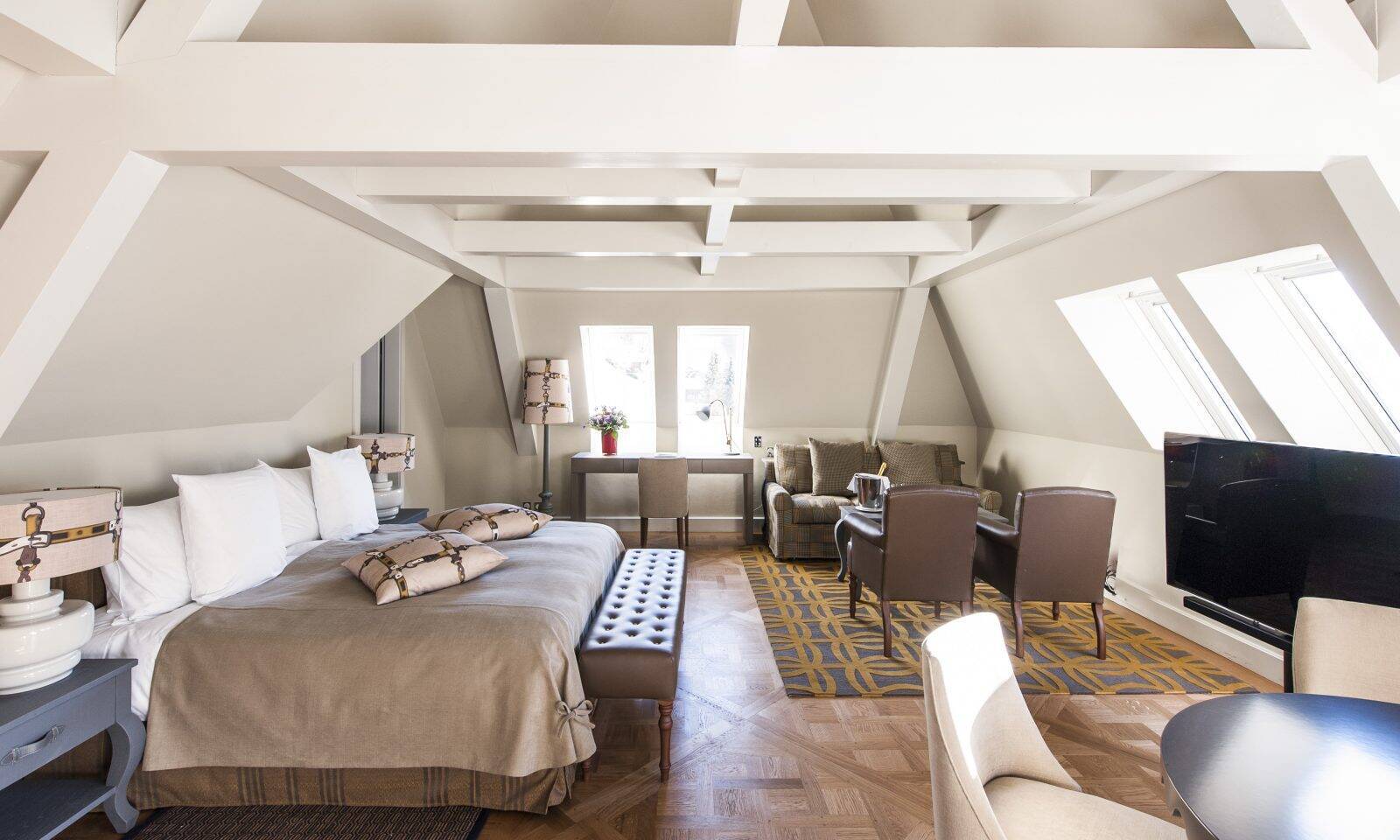 Le Grand Bellevue Suite