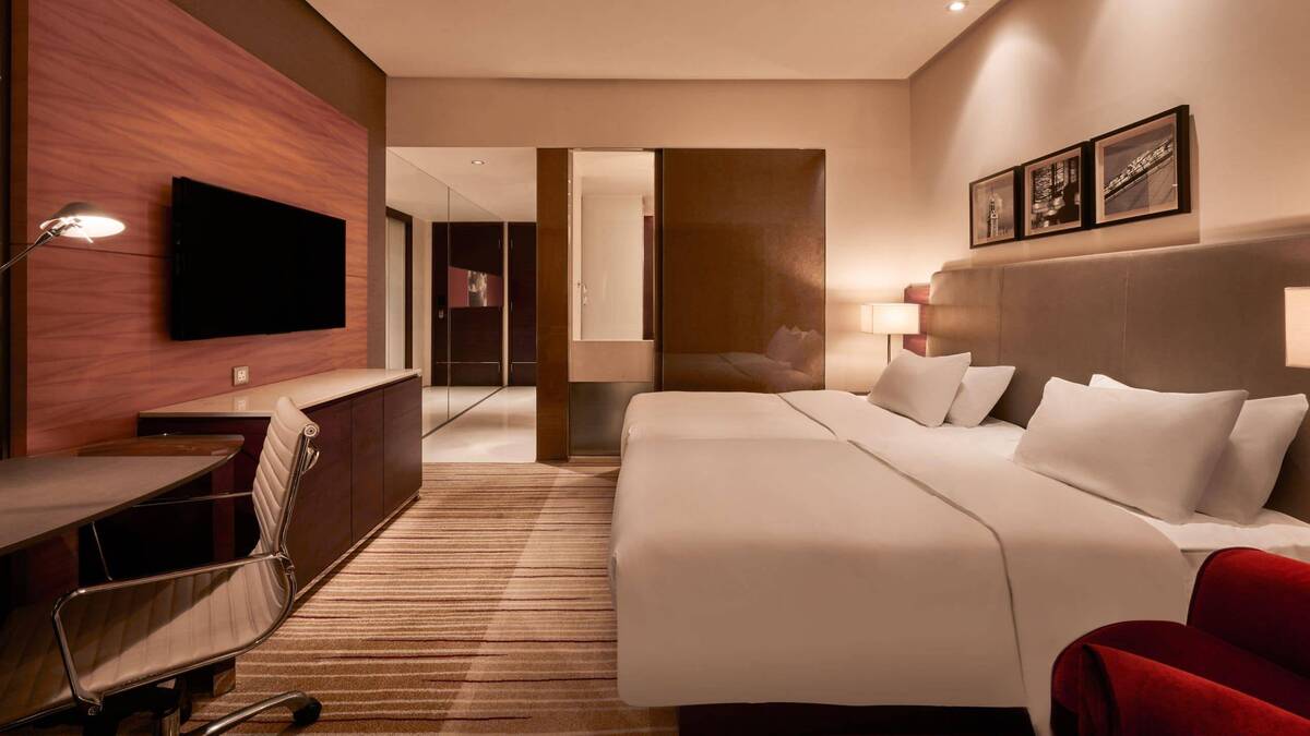 Two Twin Beds Club Access