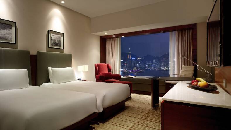 Two Twin Beds Harbour View Club Access
