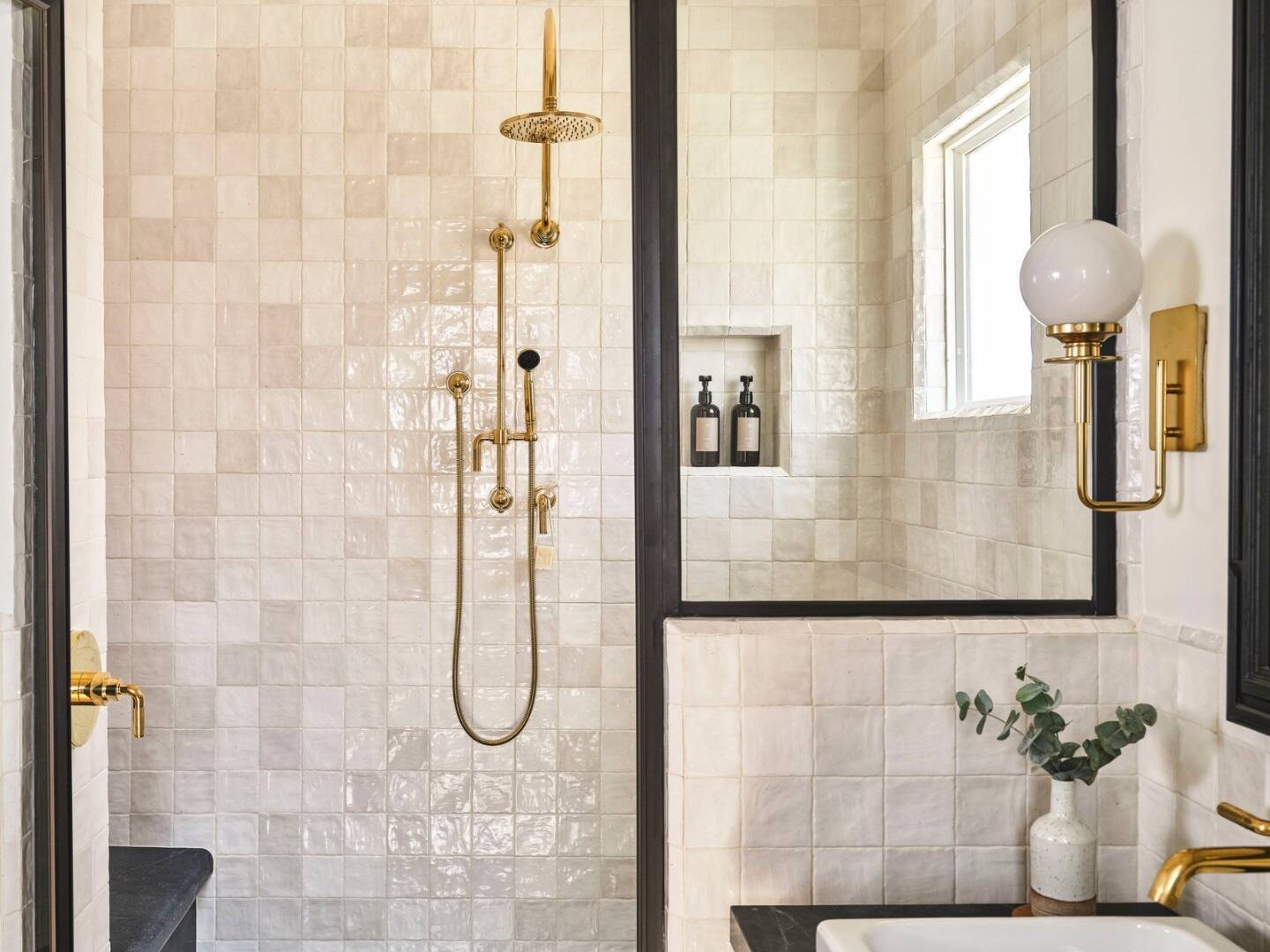 Two Bedroom Courtyard Suite, 1 King, 2 Dbl Mobility Accessible w/ RI Shower