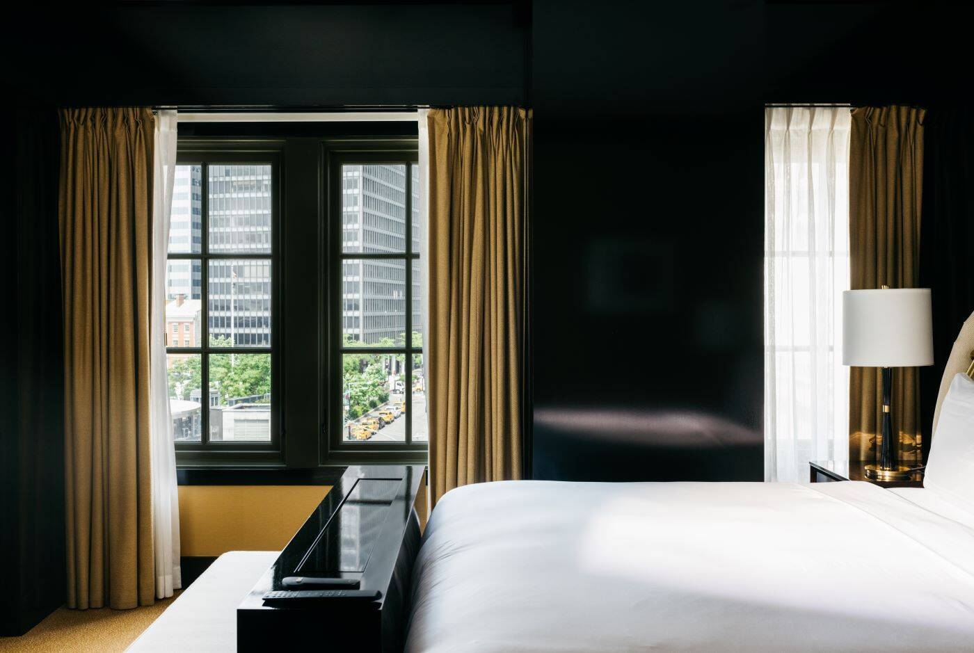 Clinton Corner Suite (One Bedroom)