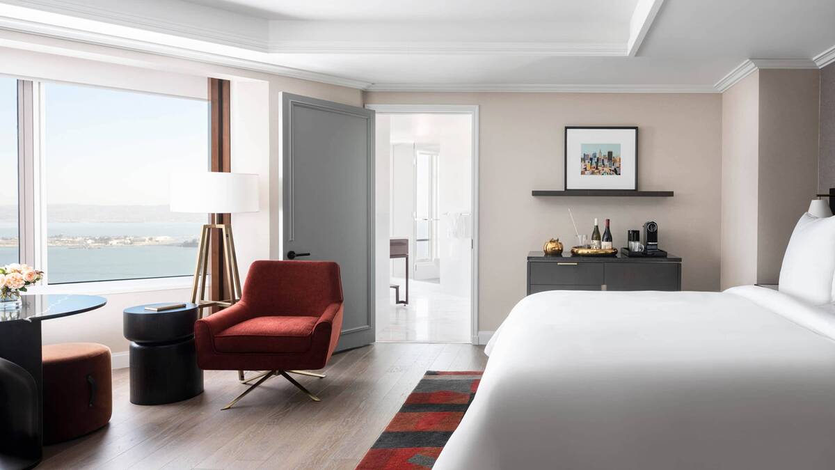 Superior Skyline-View Mobility-Accessible Room King