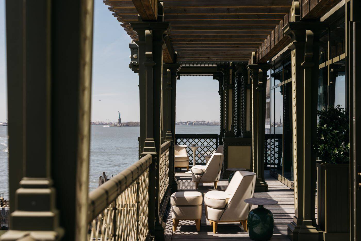Bartholdi Presidential Suite with Terrace