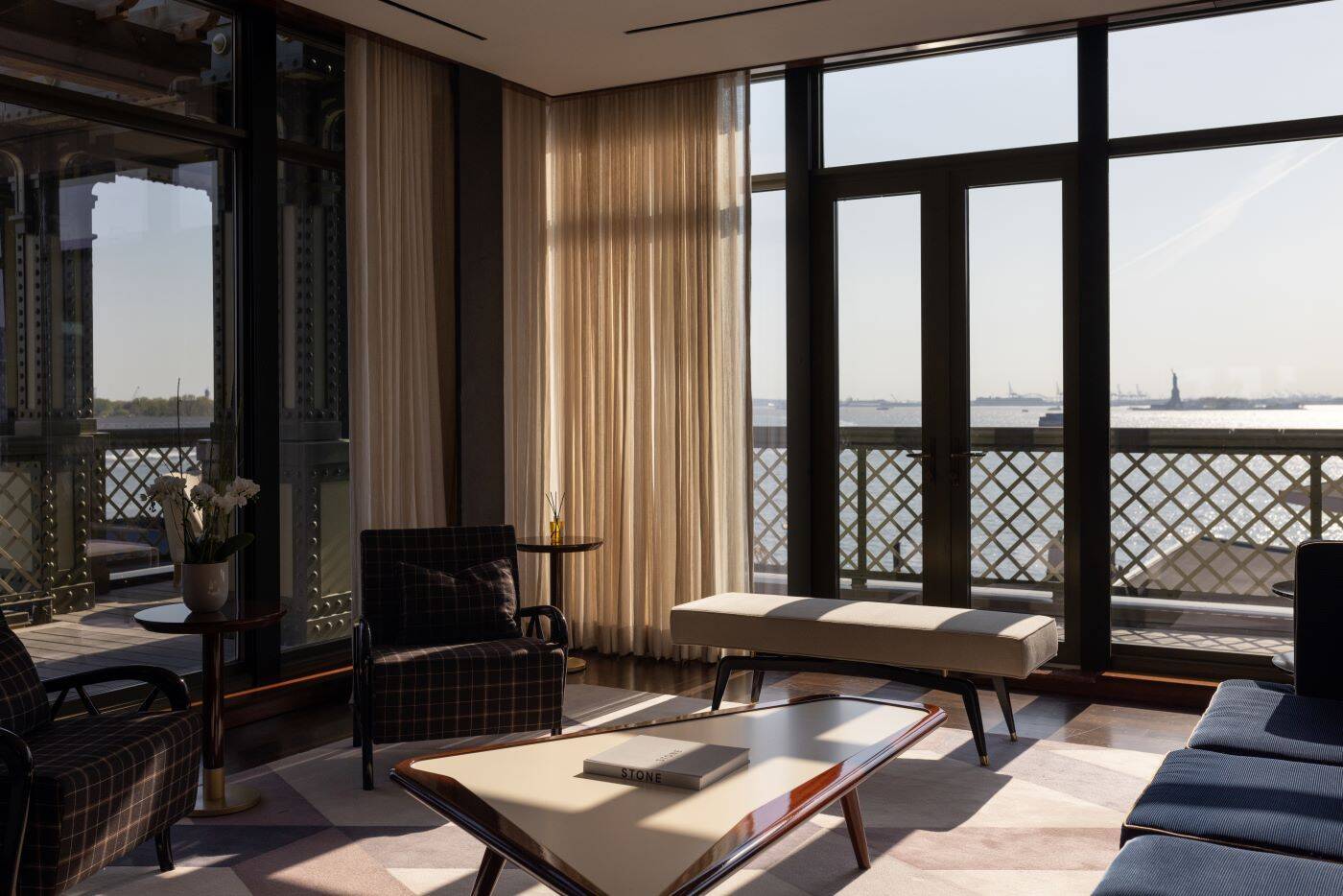 Bartholdi Presidential Suite with Terrace