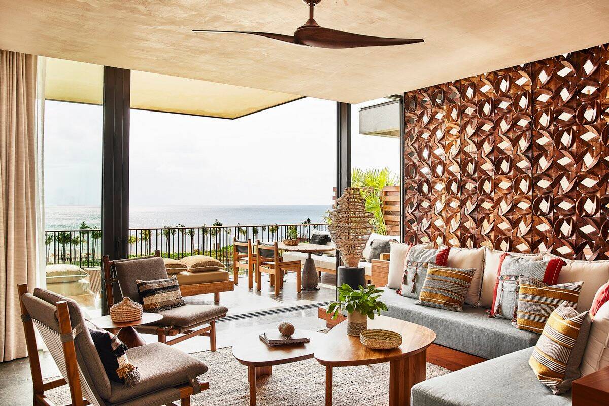 TWO BEDROOM OCEAN PENTHOUSE WITH PLUNGE POOL