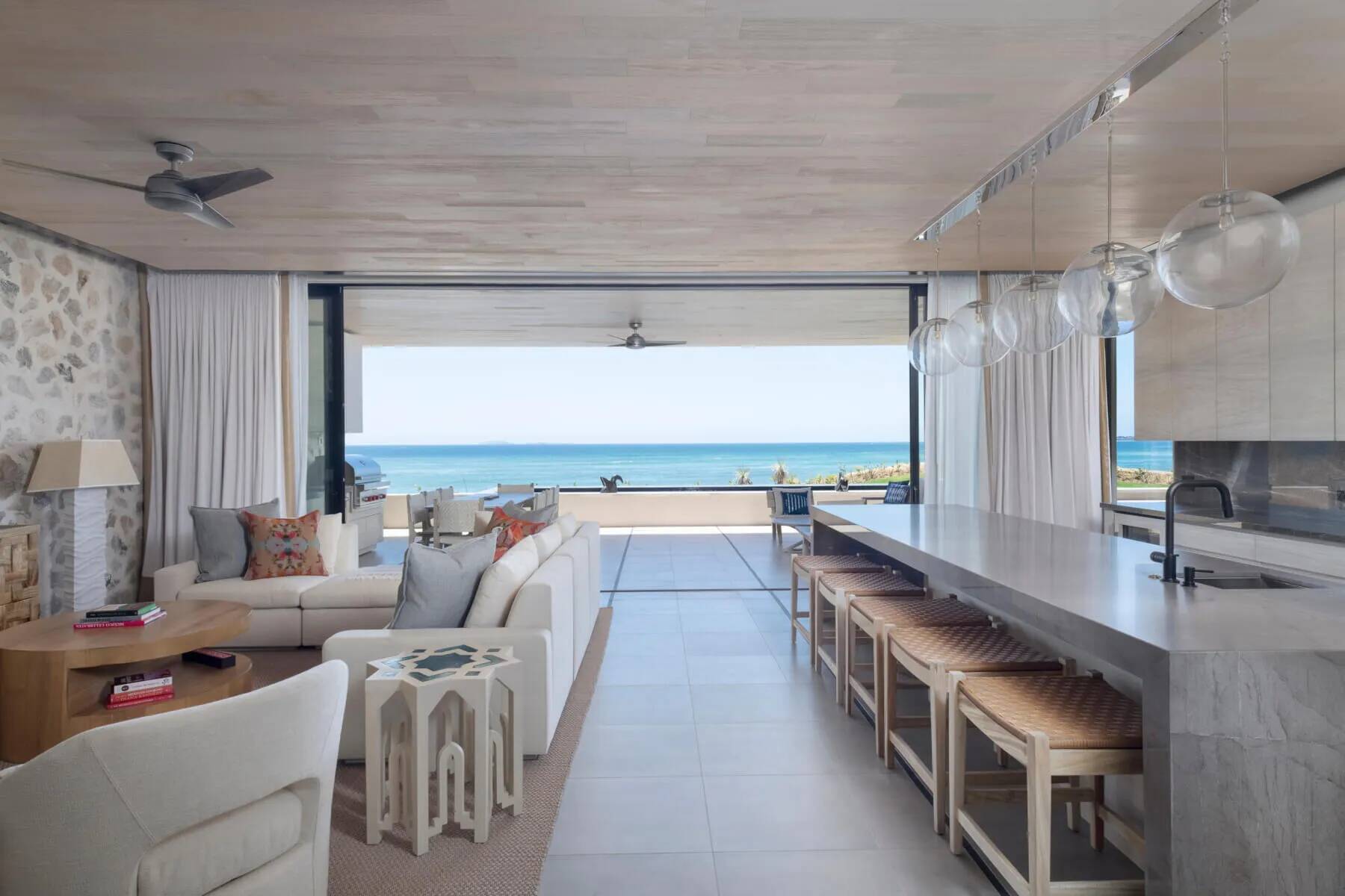 Four Bedroom Oceanfront Cliffside Residence with Pool