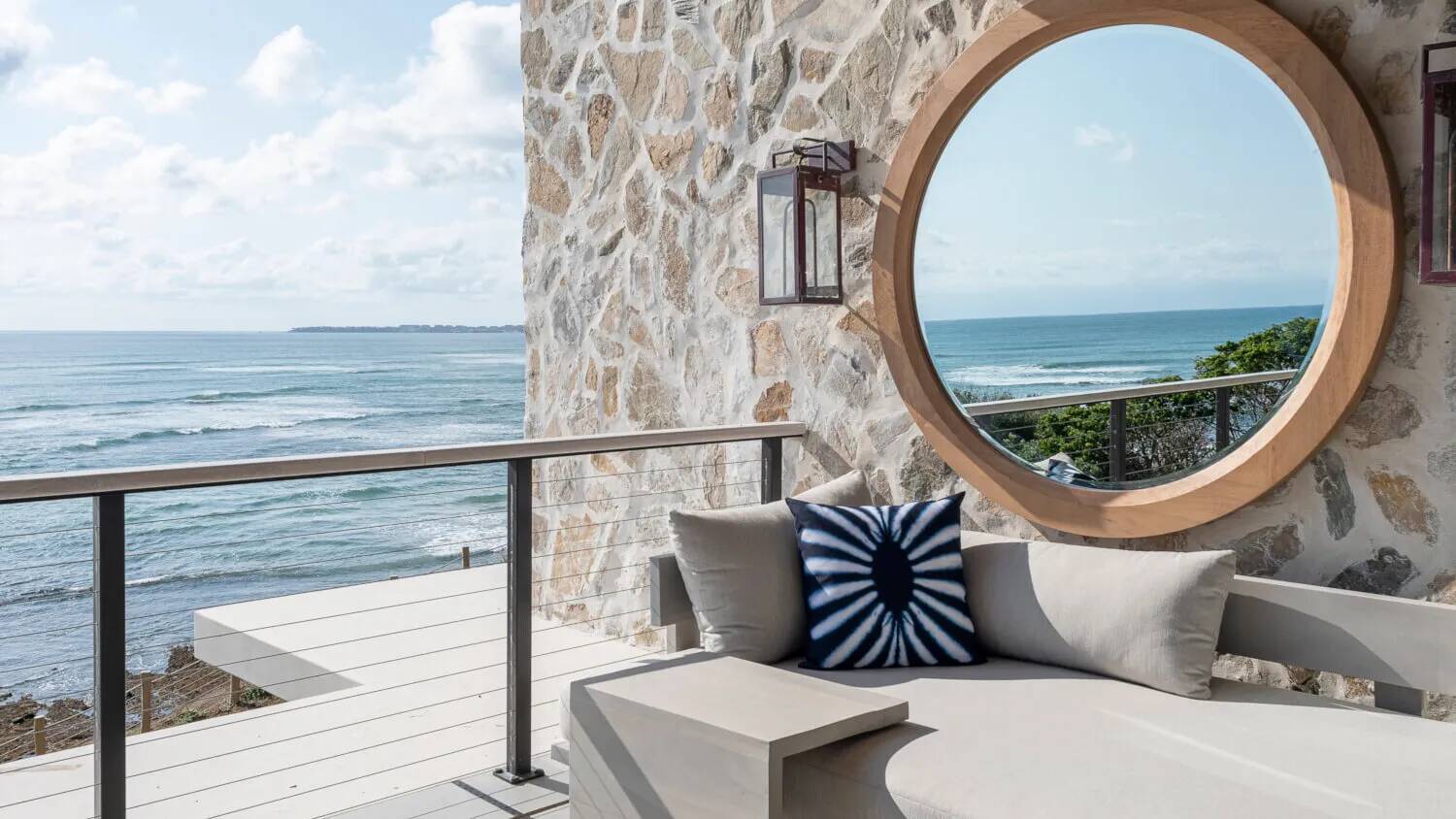 Four Bedroom Oceanfront Cliffside Residence with Hot Tub