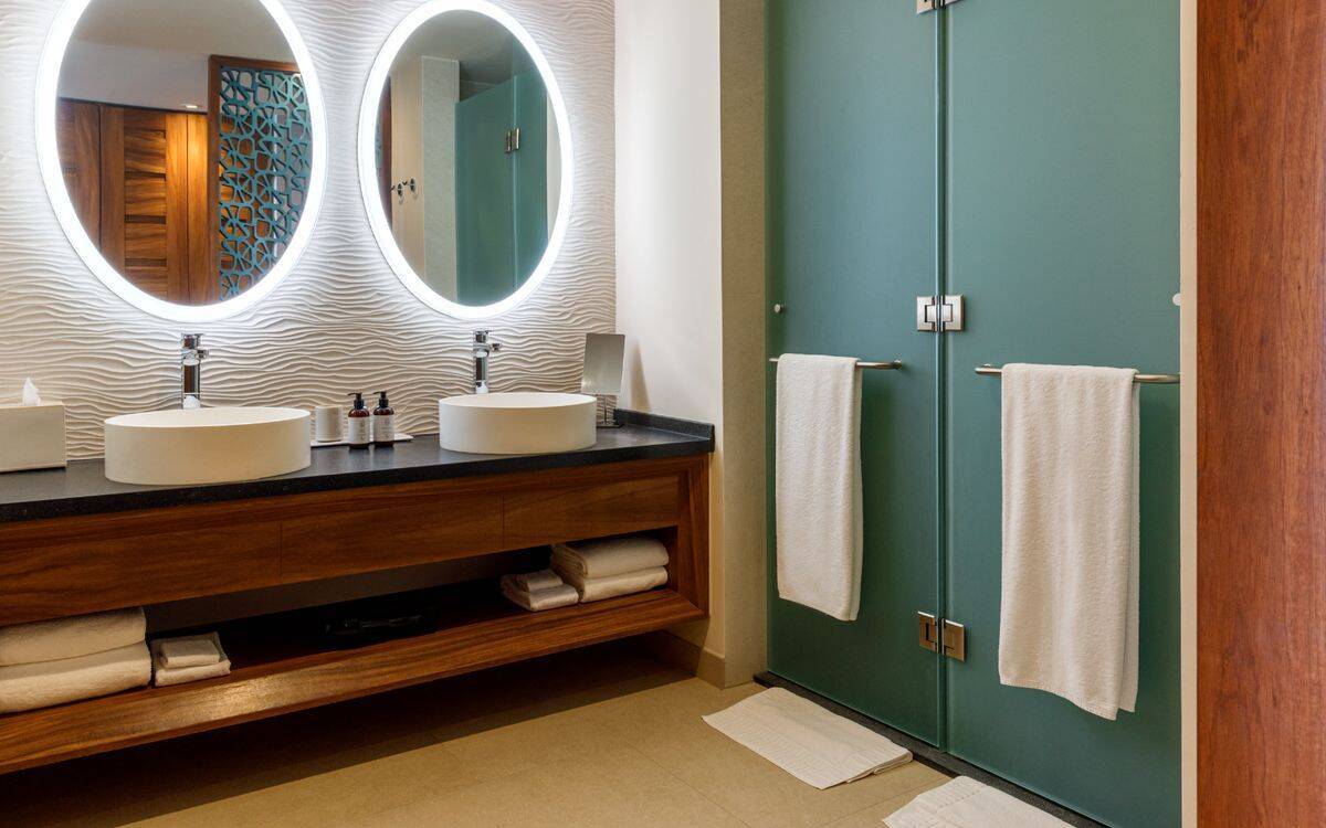 King Suite Ocean View