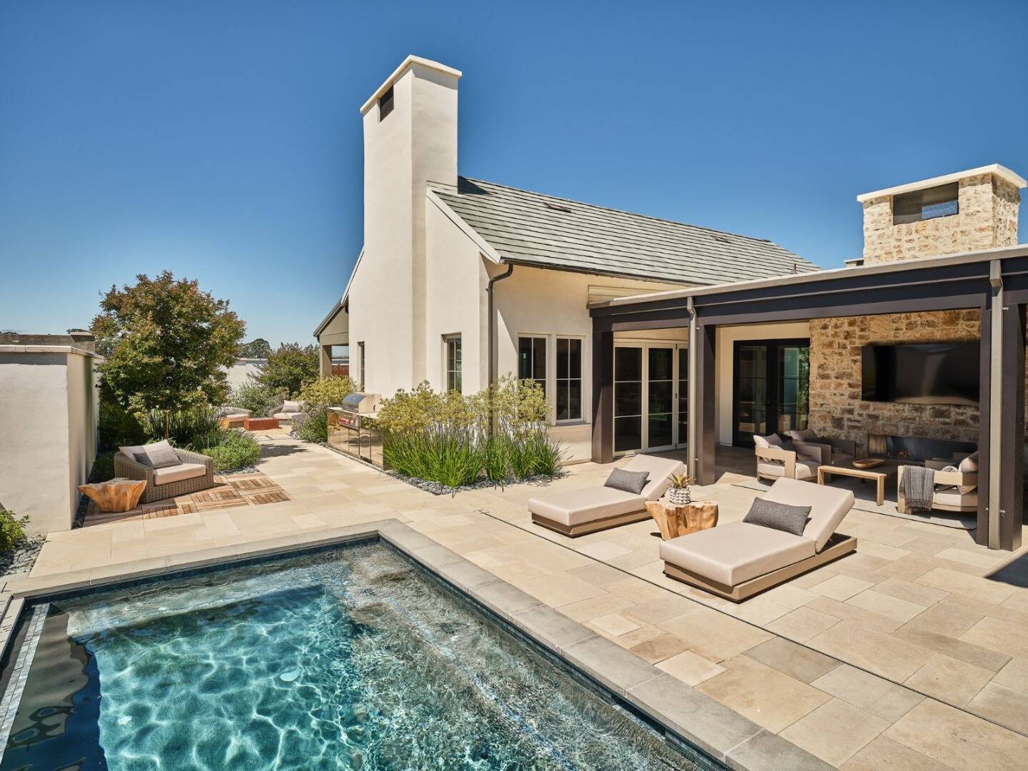 Vineyard Home 3 Bedroom 1