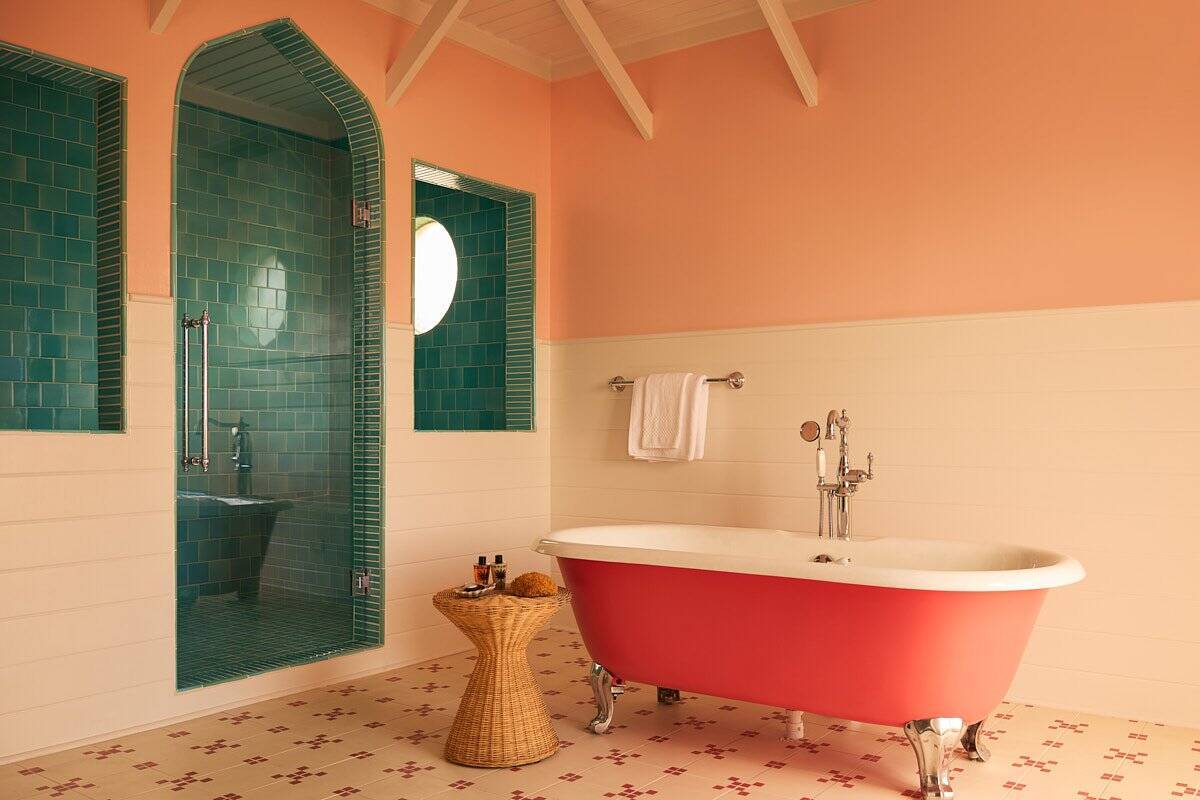 Two Bedroom Sea Cottage - Kitchenette