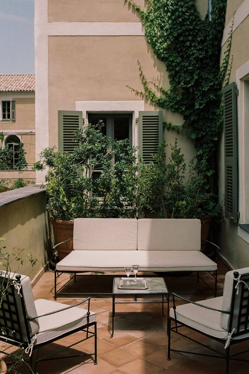 Terrasse Cloitre-cuisine Suite