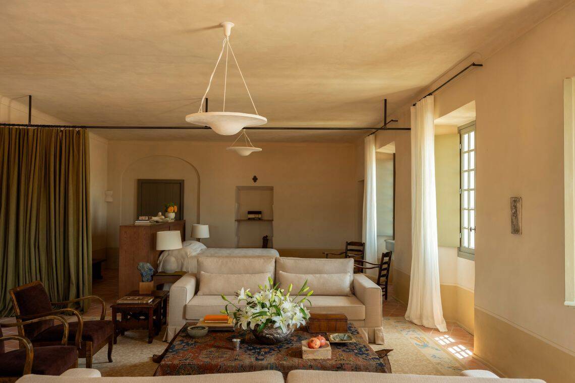 La Tres Grande Suite