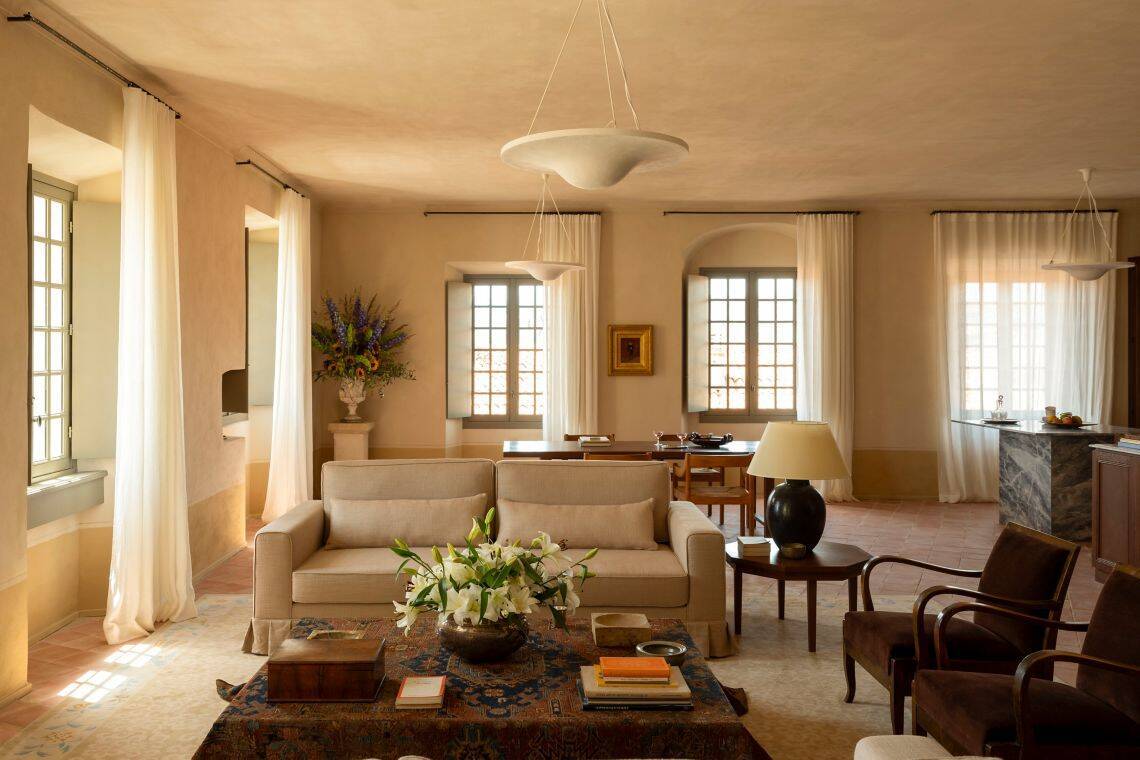 La Tres Grande Suite