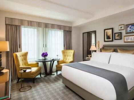 One King Classic High Floor