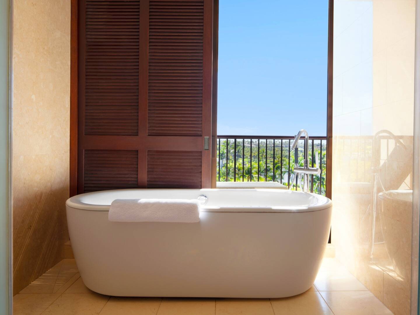 Ocean View Deluxe Suite
