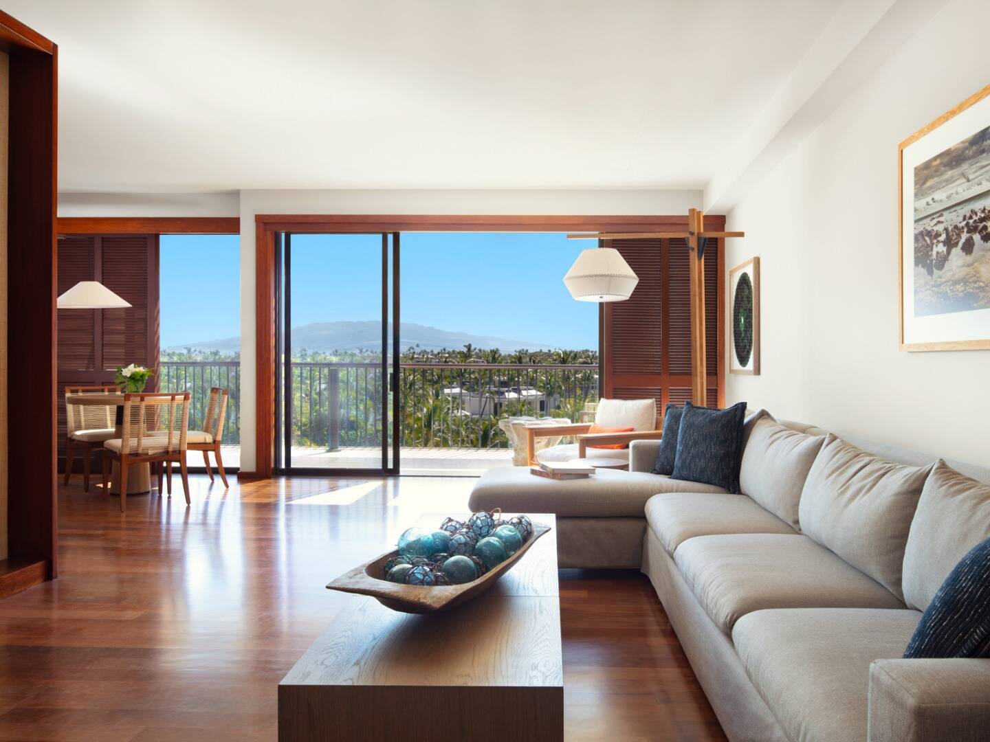 Ocean View Deluxe Suite