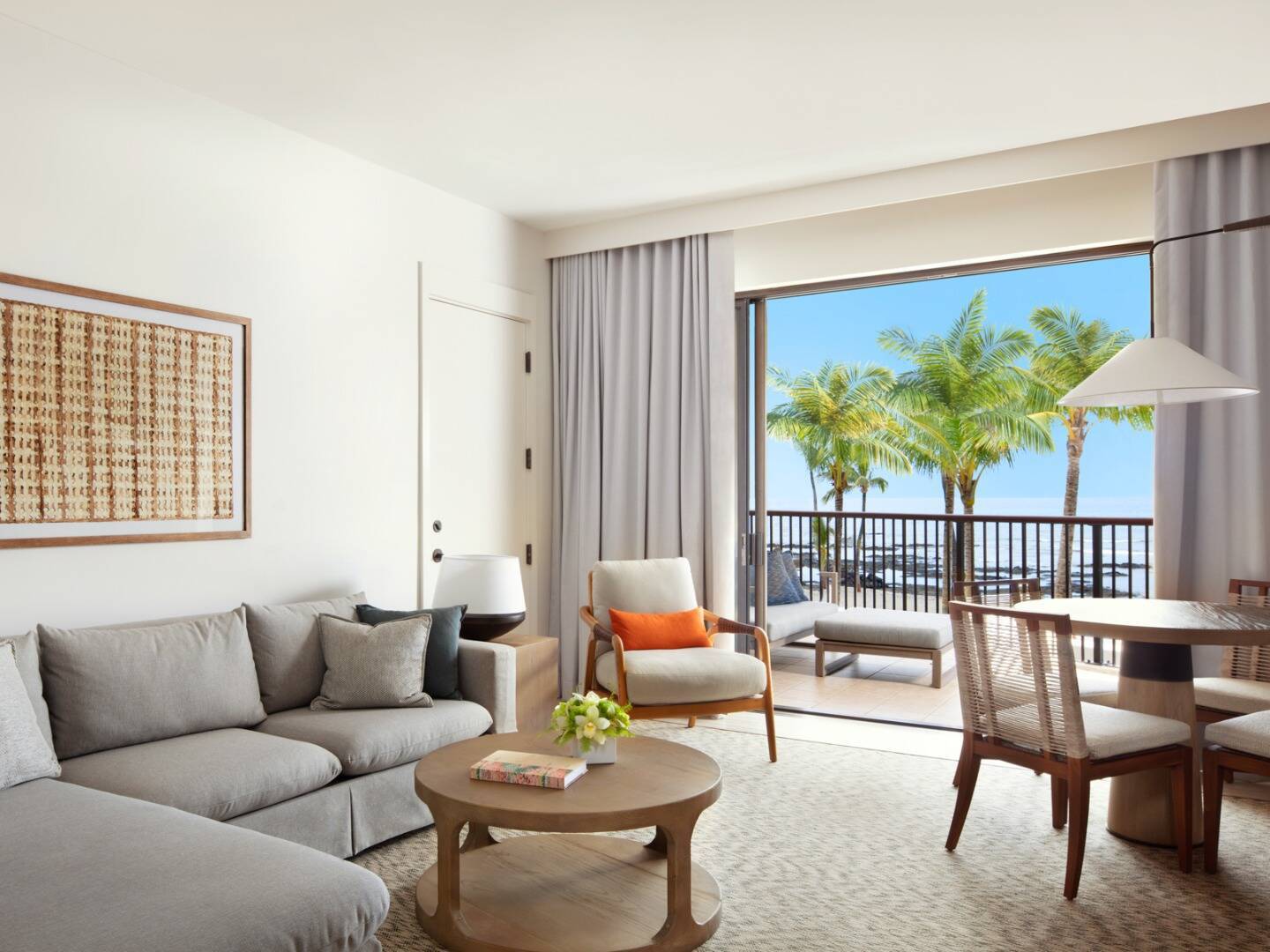  Oceanfront One Bedroom Suite