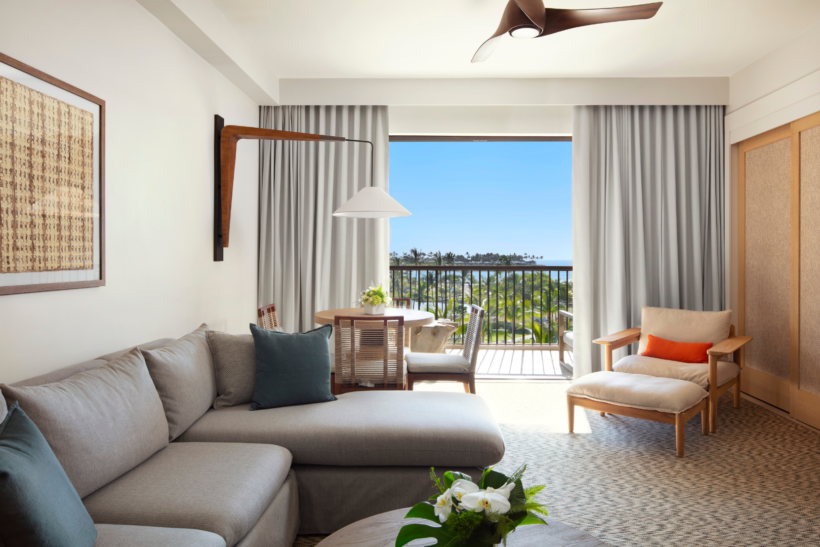  Ocean View Suite Mobility Accessible w/ Tub