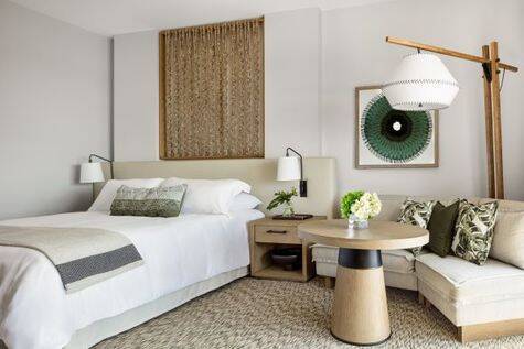  Ocean View One Bedroom Suite Mobility Accessible w/ Tub