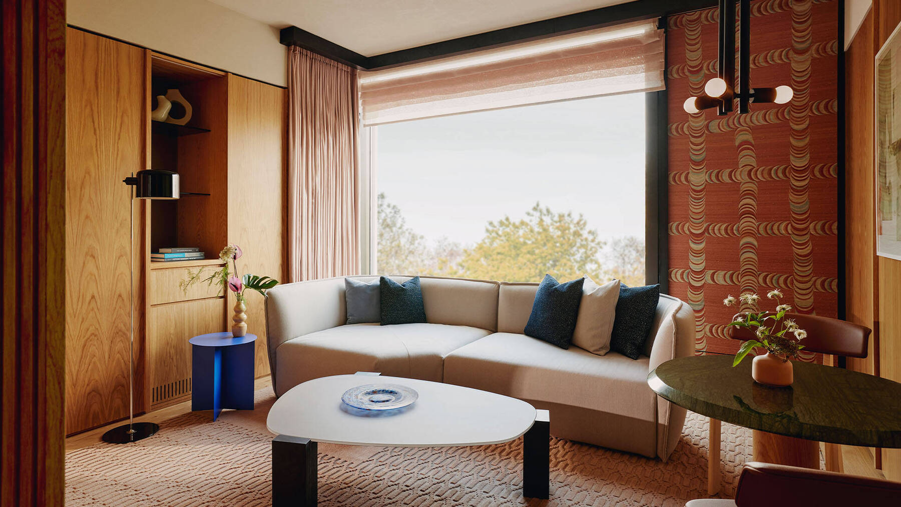 BALCONY PARK SUITE