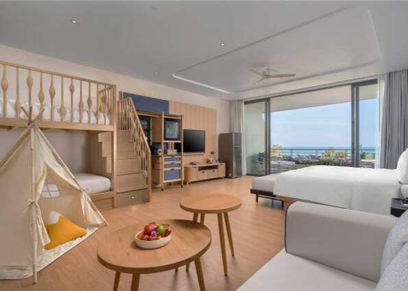 Family Sea View Suite