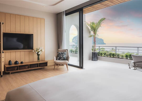 Family Sea View Suite
