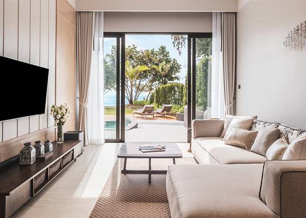 Wellness Lagoon Pool Villa