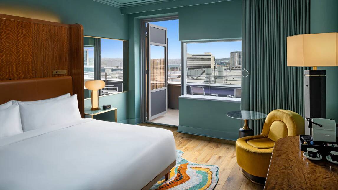 Superior King Terrace Pool view