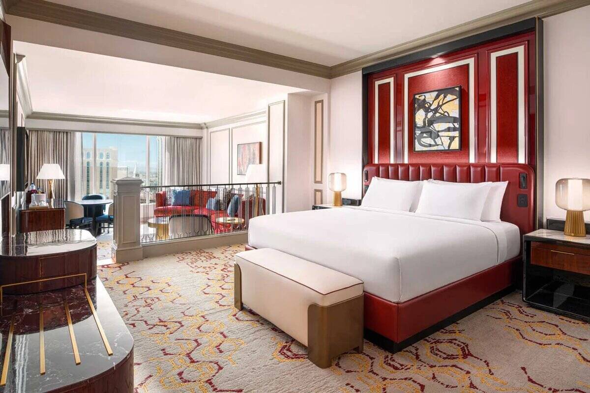 Venetian Newly Remodeled Luxury King