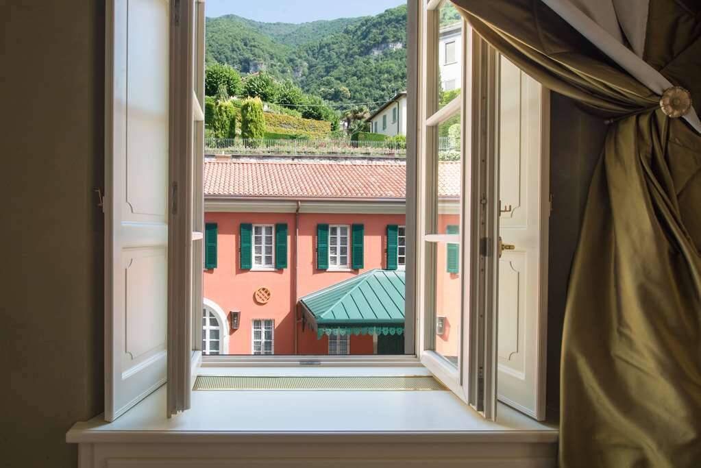 ROOM IN THE VILLA