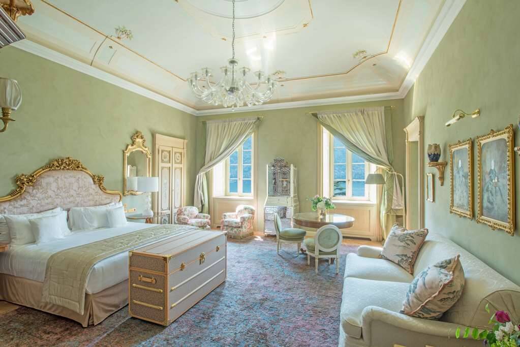 JUNIOR SUITE IN THE VILLA LAKE VIEW