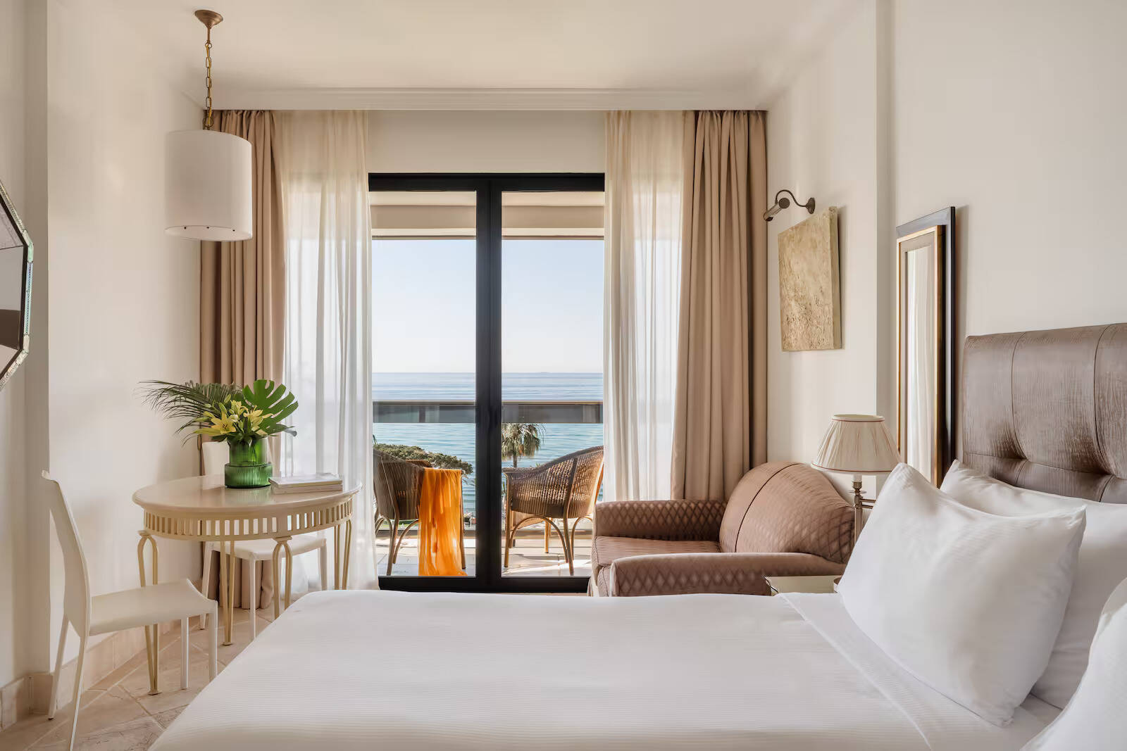 Premium Interconnected Room